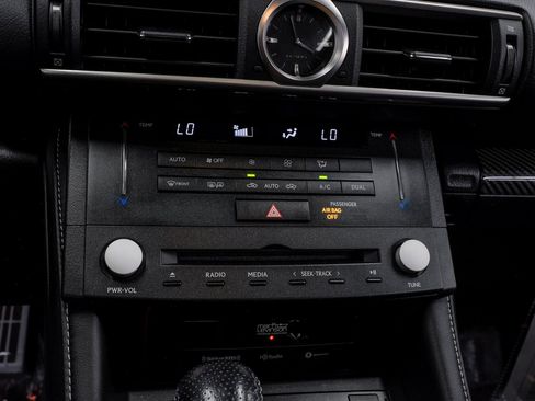 Used 2019 Lexus RC F image 37