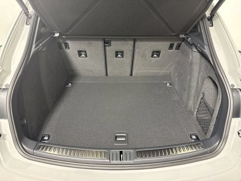 Certified 2026 Porsche Macan Turbo AWD/4WD image 21