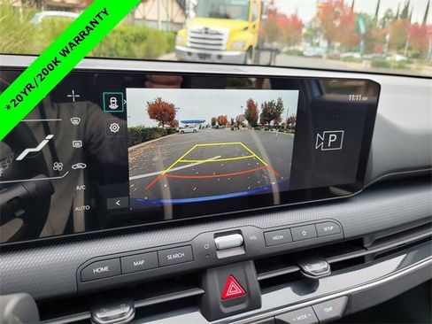 New 2025 Kia K4 GT-Line w/ GT-Line Premium Package image 9