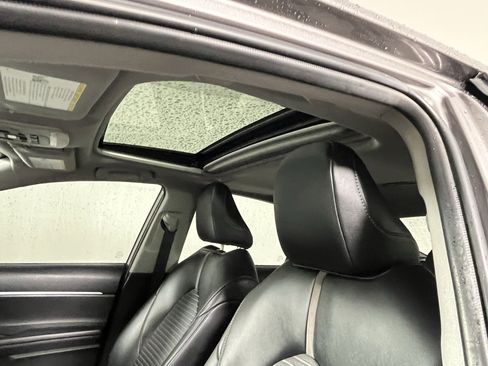 Used 2023 Toyota Camry SE image 18