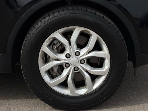 Used 2020 Land Rover Discovery SE AWD/4WD image 10