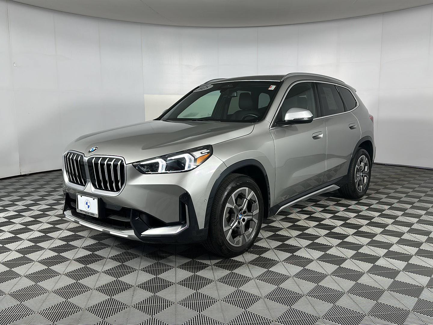 Used 2024 BMW X1 xDrive28i w/ Convenience Package AWD/4WD image 6