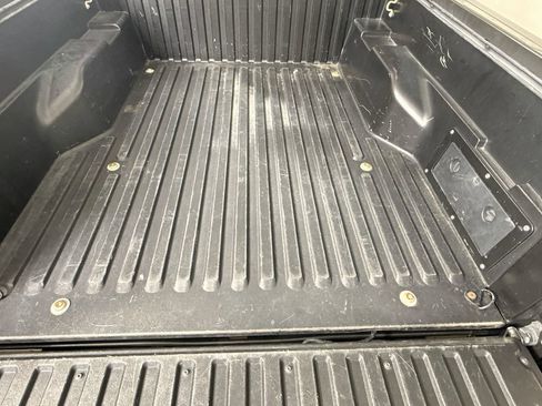 Certified 2021 Toyota Tacoma SR5 AWD/4WD image 22