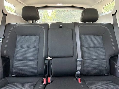 Used 2024 GMC Terrain SLE AWD/4WD image 31