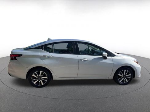 Used 2025 Nissan Versa SV FWD image 16