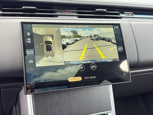 New 2027 Land Rover Range Rover SE AWD/4WD image 18