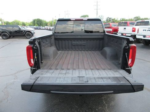 Used 2021 GMC Sierra 1500 SLT w/ SLT Premium Plus Package AWD/4WD image 8