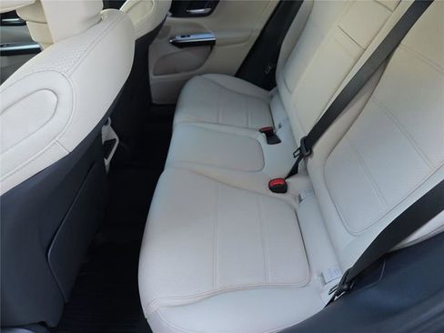 New 2026 Mercedes-Benz GLC 300 4MATIC image 16
