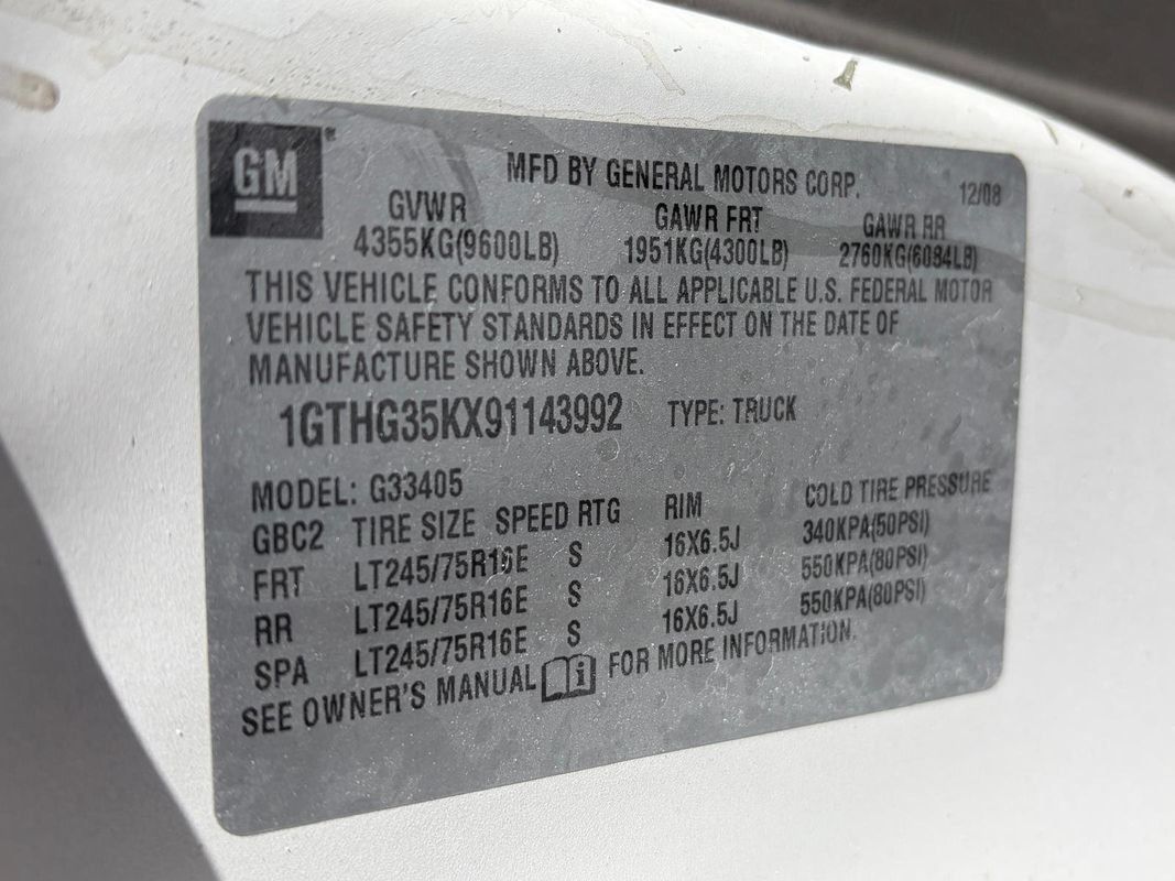 Used 2009 GMC Savana 3500 RWD image 19