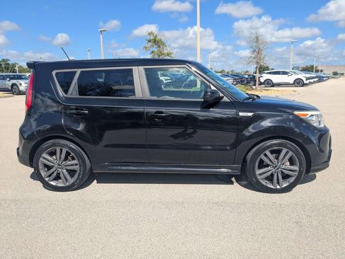 Used 2016 Kia Soul + w/ Tarmac Special Edition FWD image 4