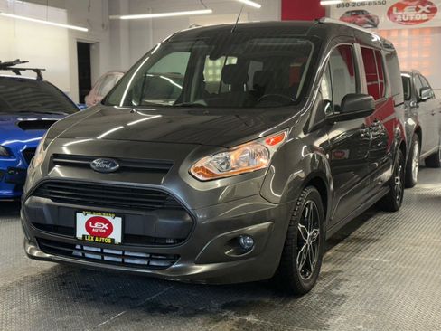 Used 2018 Ford Transit Connect XLT image 2