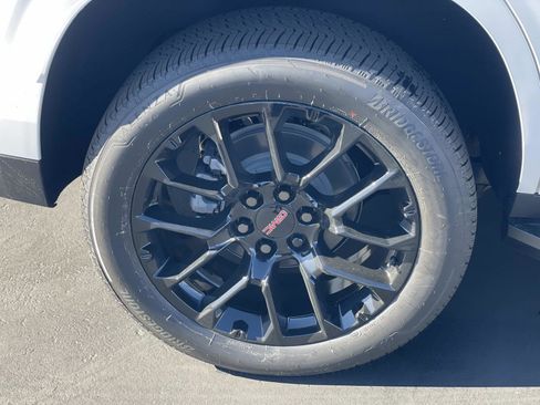 New 2026 GMC Yukon Elevation image 30