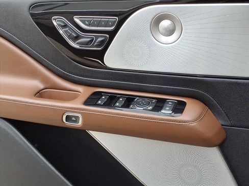 Used 2020 Lincoln Aviator Reserve w/ Equipment Group 202A image 18