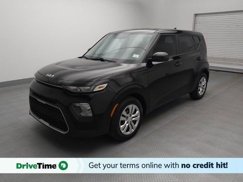 Used 2022 Kia Soul LX image 1