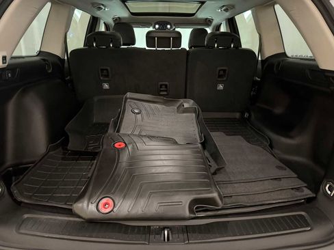 Used 2023 Jeep Grand Cherokee Limited w/ Black Appearance Package image 25