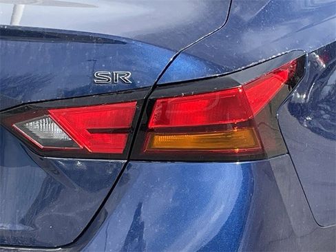 Used 2019 Nissan Altima 2.5 SR w/ SR Premium Package image 6