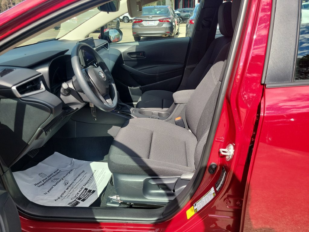 Certified 2026 Toyota Corolla LE FWD image 15