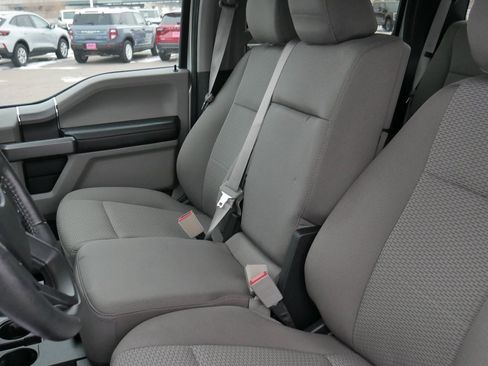 Used 2019 Ford F150 XLT image 40