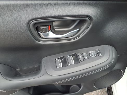 New 2026 Honda HR-V EX-L image 13