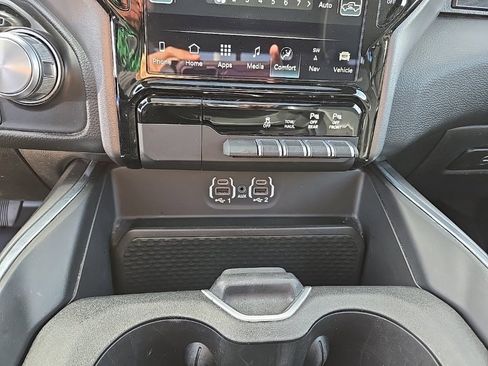 Used 2023 RAM 1500 Laramie image 46