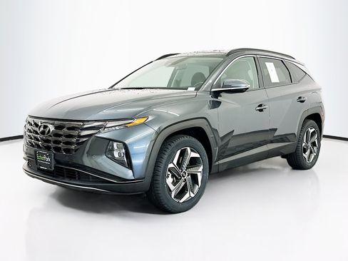 Used 2024 Hyundai Tucson Limited AWD/4WD image 3