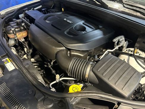 Used 2017 Jeep Grand Cherokee Overland w/ Jeep Active Safety Group image 30