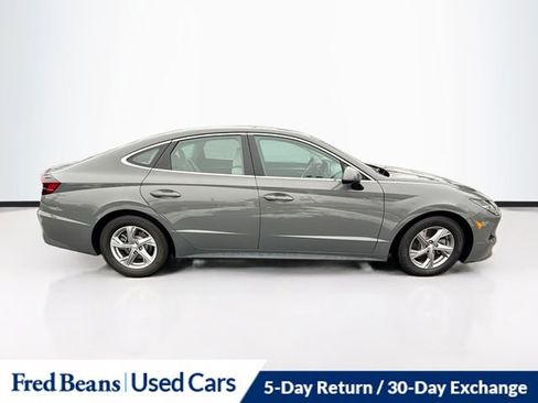 Used 2023 Hyundai Sonata SE w/ Preferred Accessory Package image 8