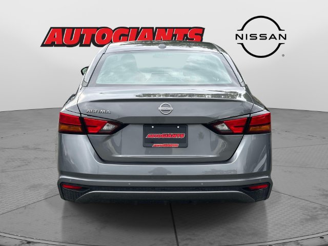 Used 2025 Nissan Altima 2.5 SV FWD image 5