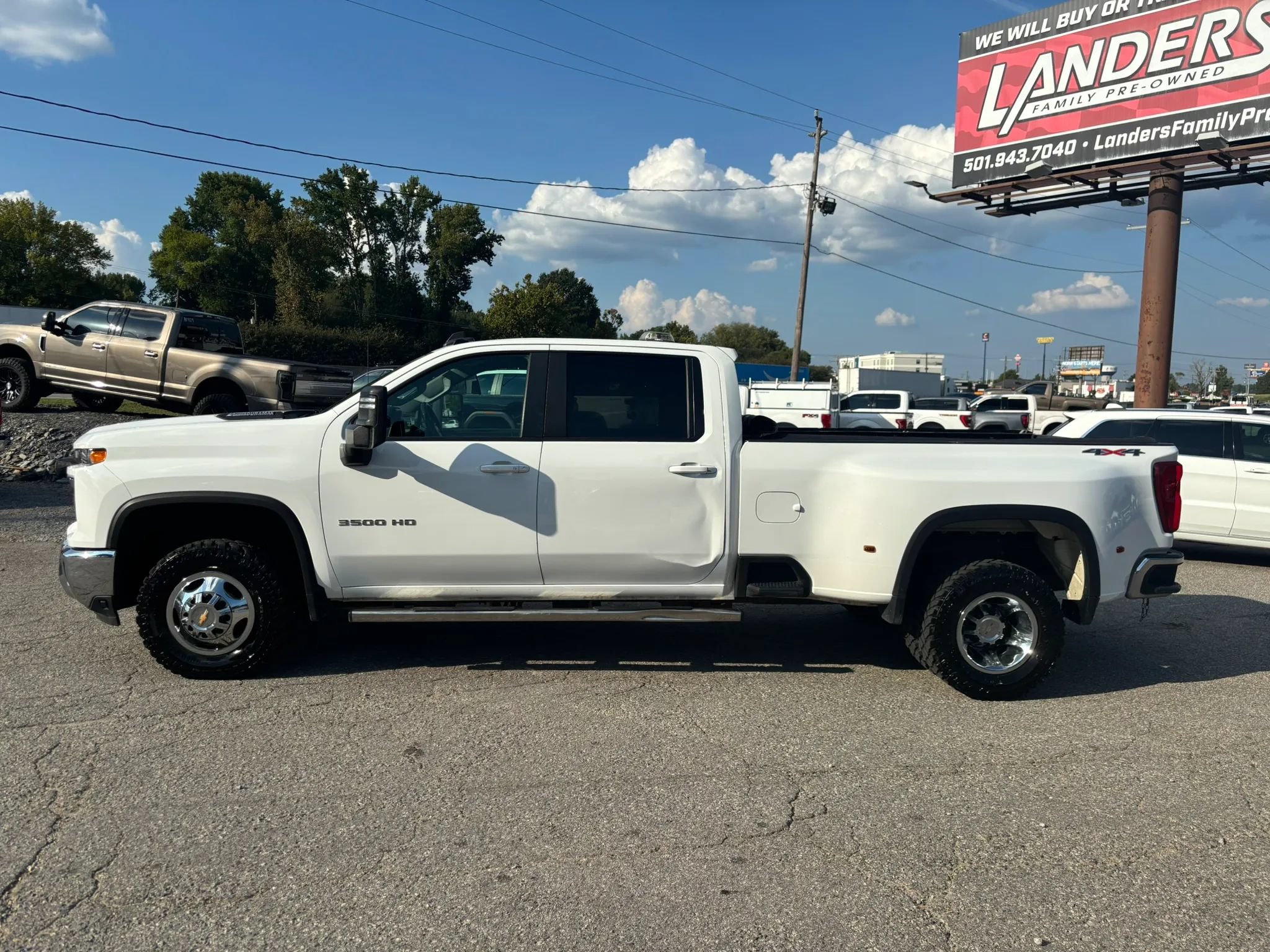 Used 2024 Chevrolet Silverado 3500 LT w/ Convenience Package AWD/4WD image 2