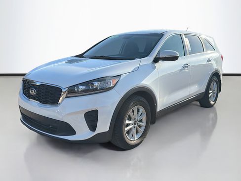 Used 2020 Kia Sorento L image 7