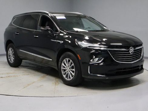 Used 2023 Buick Enclave Essence FWD image 1
