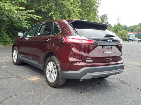 Certified 2024 Ford Edge SEL w/ Convenience Package AWD/4WD image 12