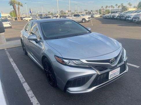 Used 2022 Toyota Camry XSE w/ Carpet Mat Package (TMS) image 3