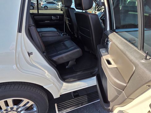 Used 2007 Lincoln Navigator 2WD image 28