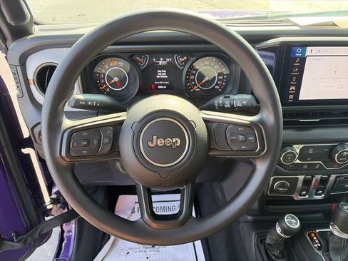 Used 2026 Jeep Wrangler Sport AWD/4WD image 11