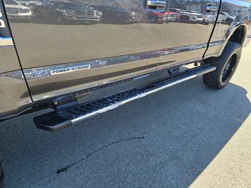 Used 2017 Ford F350 Lariat w/ Lariat Value Package AWD/4WD image 13