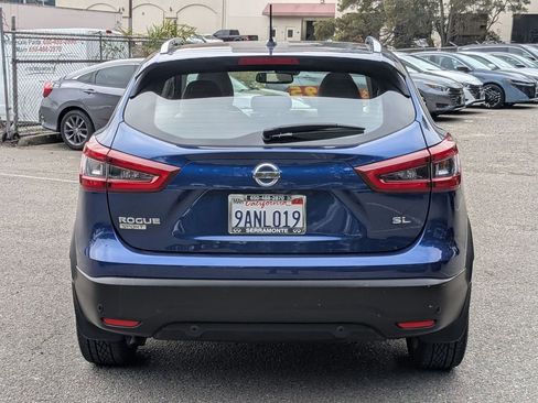 Used 2021 Nissan Rogue Sport SL w/ Premium Package image 4