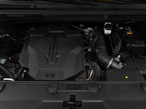 Used 2022 Kia Carnival EX image 32