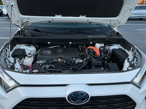 Used 2024 Toyota RAV4 XLE image 17