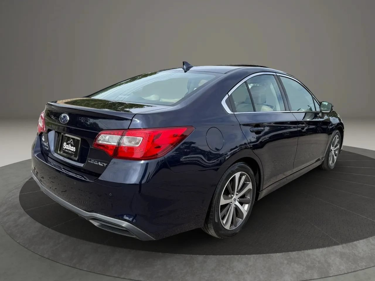 Used 2018 Subaru Legacy 2.5i Limited AWD/4WD image 5