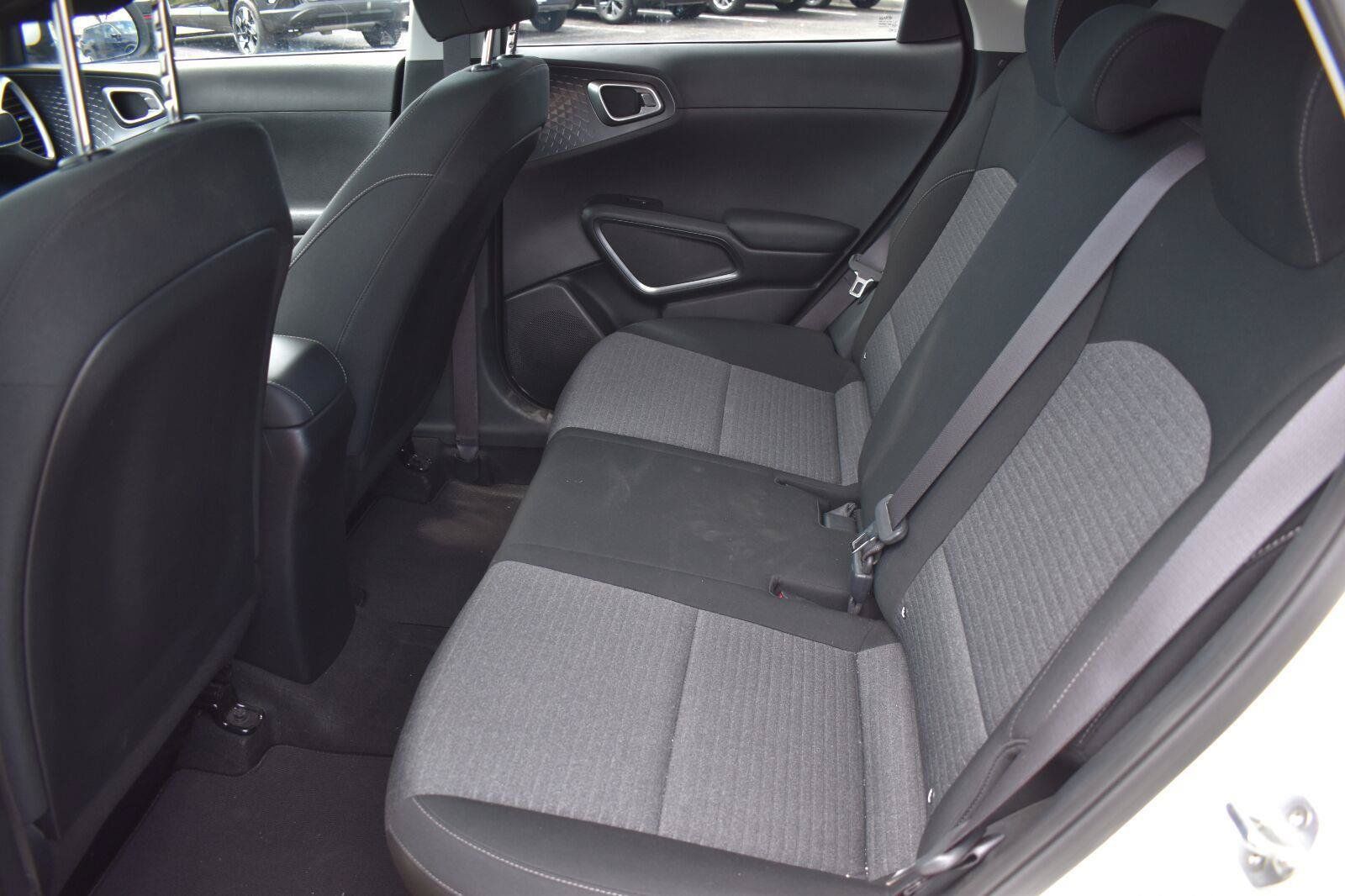 Used 2021 Kia Soul S FWD image 16
