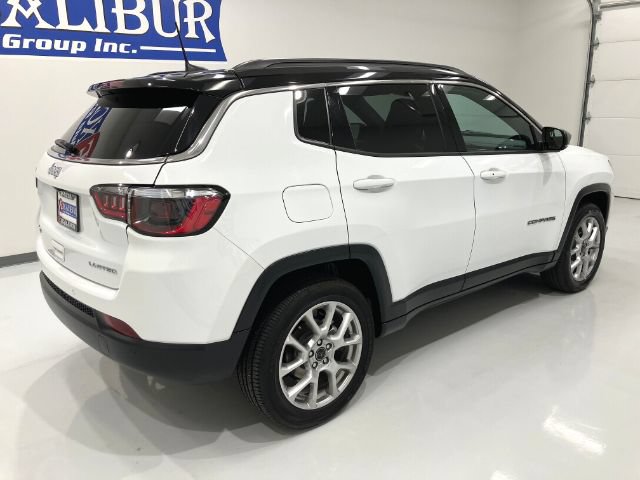 Used 2025 Jeep Compass Limited AWD/4WD image 32