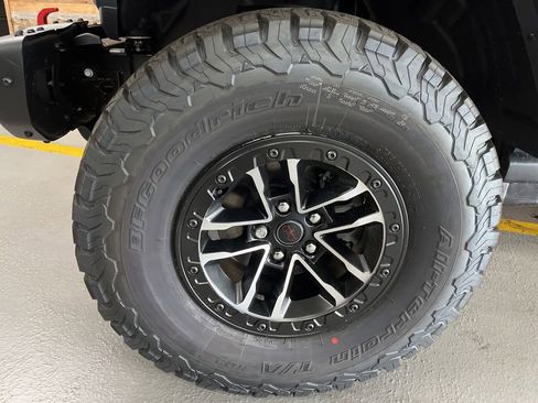 New 2026 Jeep Wrangler Unlimited Rubicon AWD/4WD image 6