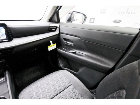 New 2026 Nissan Kicks SV w/ SV Premium Package image 8