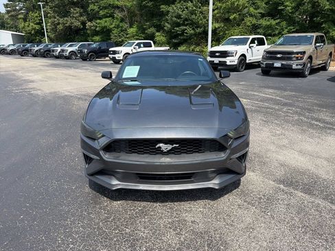 Used 2020 Ford Mustang Coupe RWD image 8