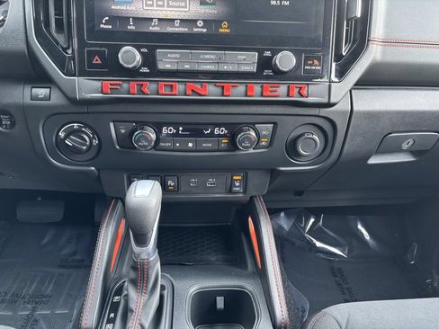 Used 2026 Nissan Frontier PRO-4X AWD/4WD image 18