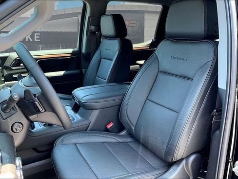 New 2026 GMC Sierra 1500 Denali w/ Denali Reserve Package AWD/4WD image 10