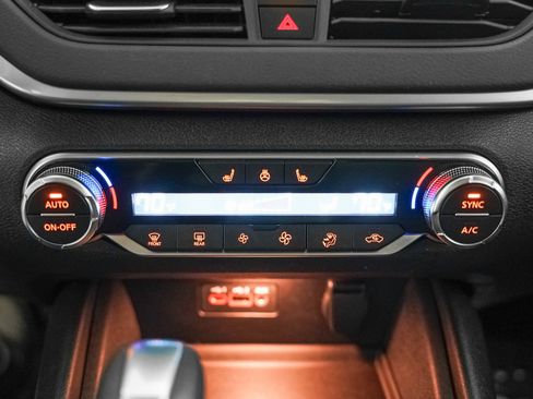 Used 2019 Nissan Altima 2.5 SV image 22