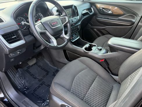 Used 2018 GMC Terrain SLE FWD image 2