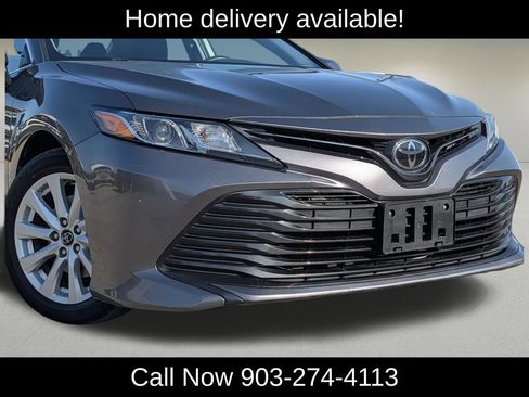 Used 2019 Toyota Camry LE FWD image 11